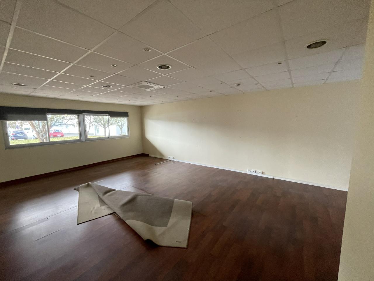 Bureau Tours 125m² Location bureau Tours Indre-et-Loire OLBUR2318227 8